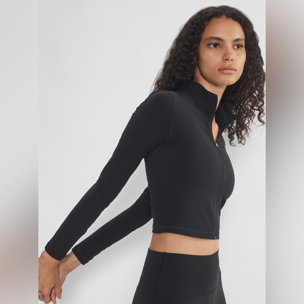 Sunday Best - Aritizia Black Long Sleeve Zip-Up Top